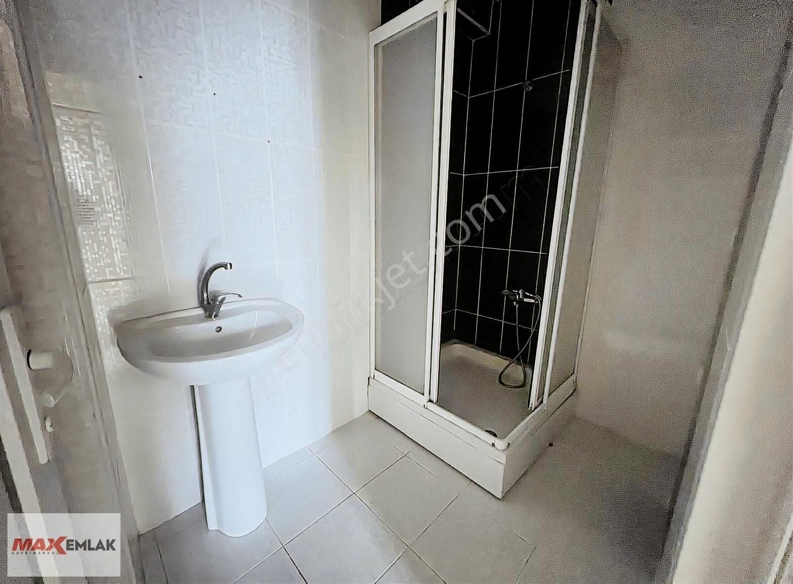 Darıca Nenehatun Kiralık Daire Nenehatun Mah Merkezi Konumda Çift Banyo Wc Kiralık 2+1 Dublex