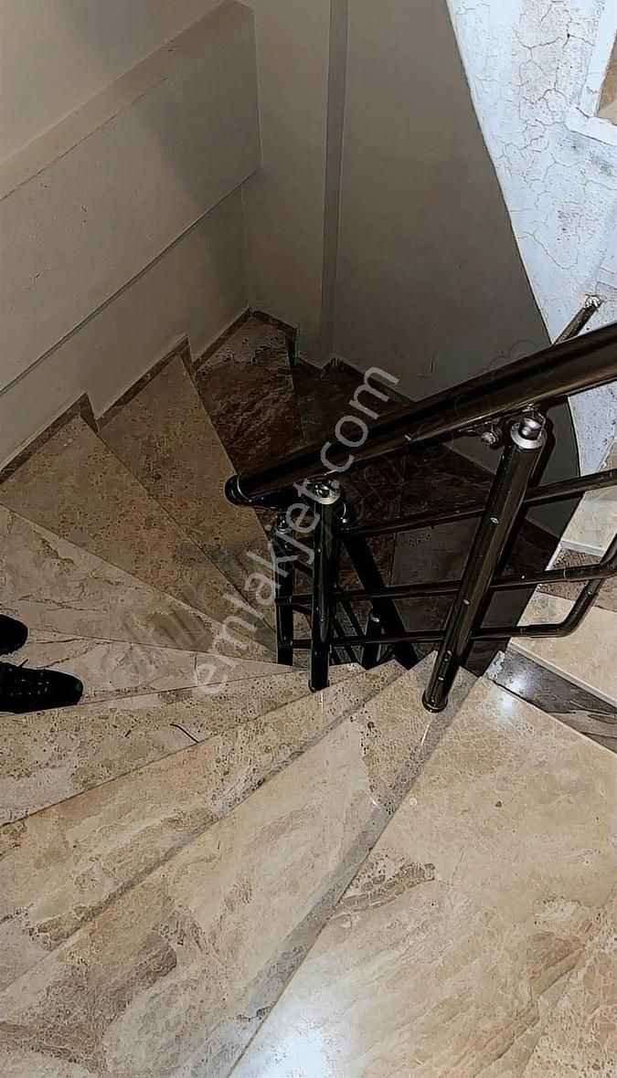 Kocatepe Mahallesi 6 Yaşında Yreni Bakımlı Daire Otoparklı - Görsel 10