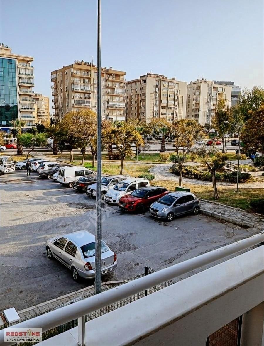 Karşıyaka İmbatlı Kiralık Daire Karşıyaka Medical Point Hastanesi Yakınında Kiralık 3+1 Daire