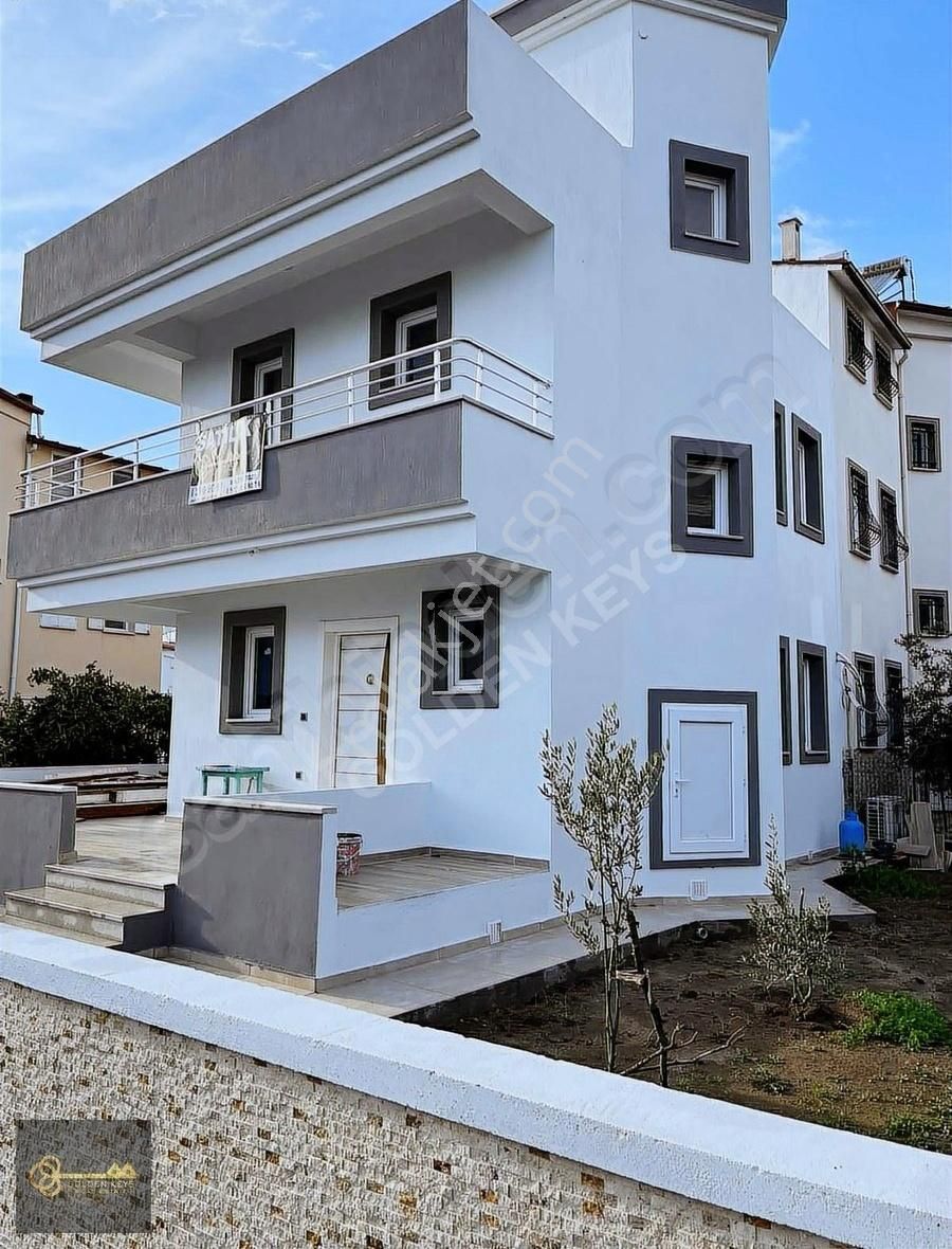 Dikili Salihler Satılık Yazlık Dikili Salihleraltı Töyko Sitesi 3+1 Sıfır Bahçeli Dublex Villa