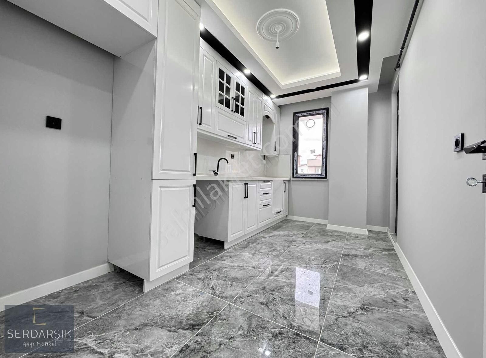 Darıca Bağlarbaşı Satılık Daire *darıca Tuzla Caddesi Mevkii Asansörlü 2+1 95m² Lüks Ara Kat*