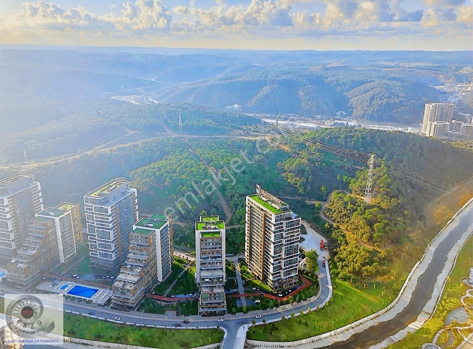 Sarıyer Huzur Satılık Residence Skyland İstanbul 2+1 Boş Hemen Teslim Acil Satılık