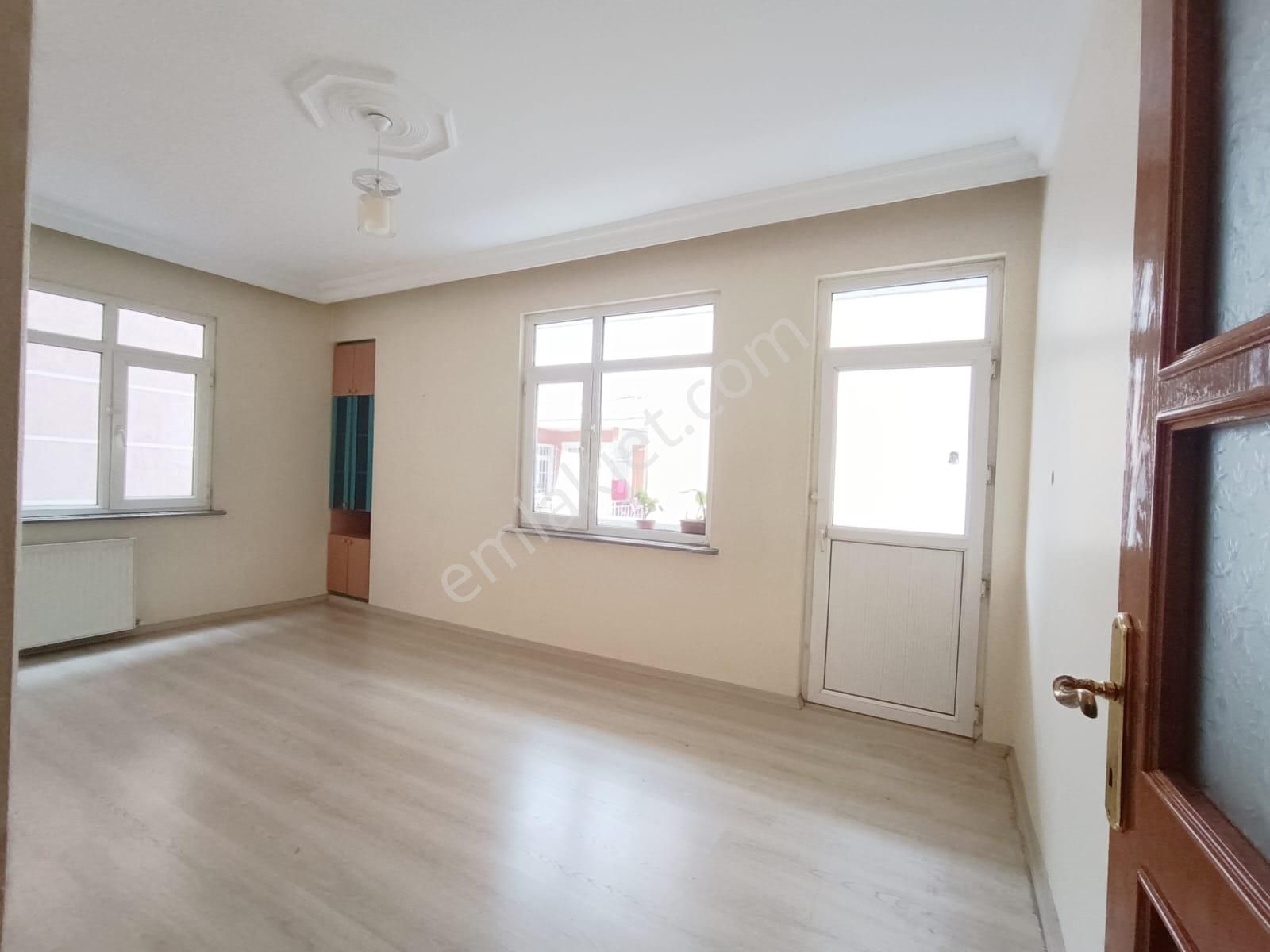 Bağcılar İnönü Kiralık Daire Torunlar Emlak'tan Bağcılar İnönü Mah Kiralık 3+1 1kat 120m2 Daire