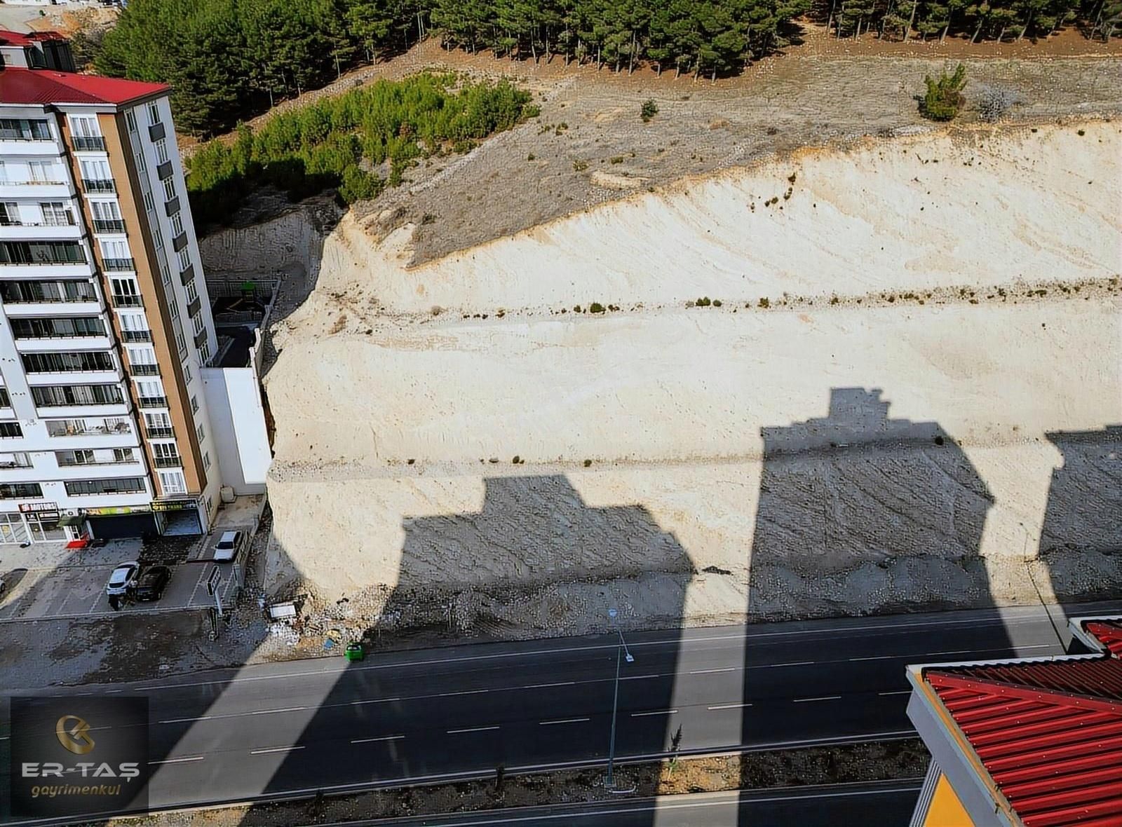 Onikişubat Saçaklızade Satılık Konut İmarlı Er-taş'tan Kuzey Çevre Yolu Üzerine Sıfır Cephede Tek Tapu Arsa