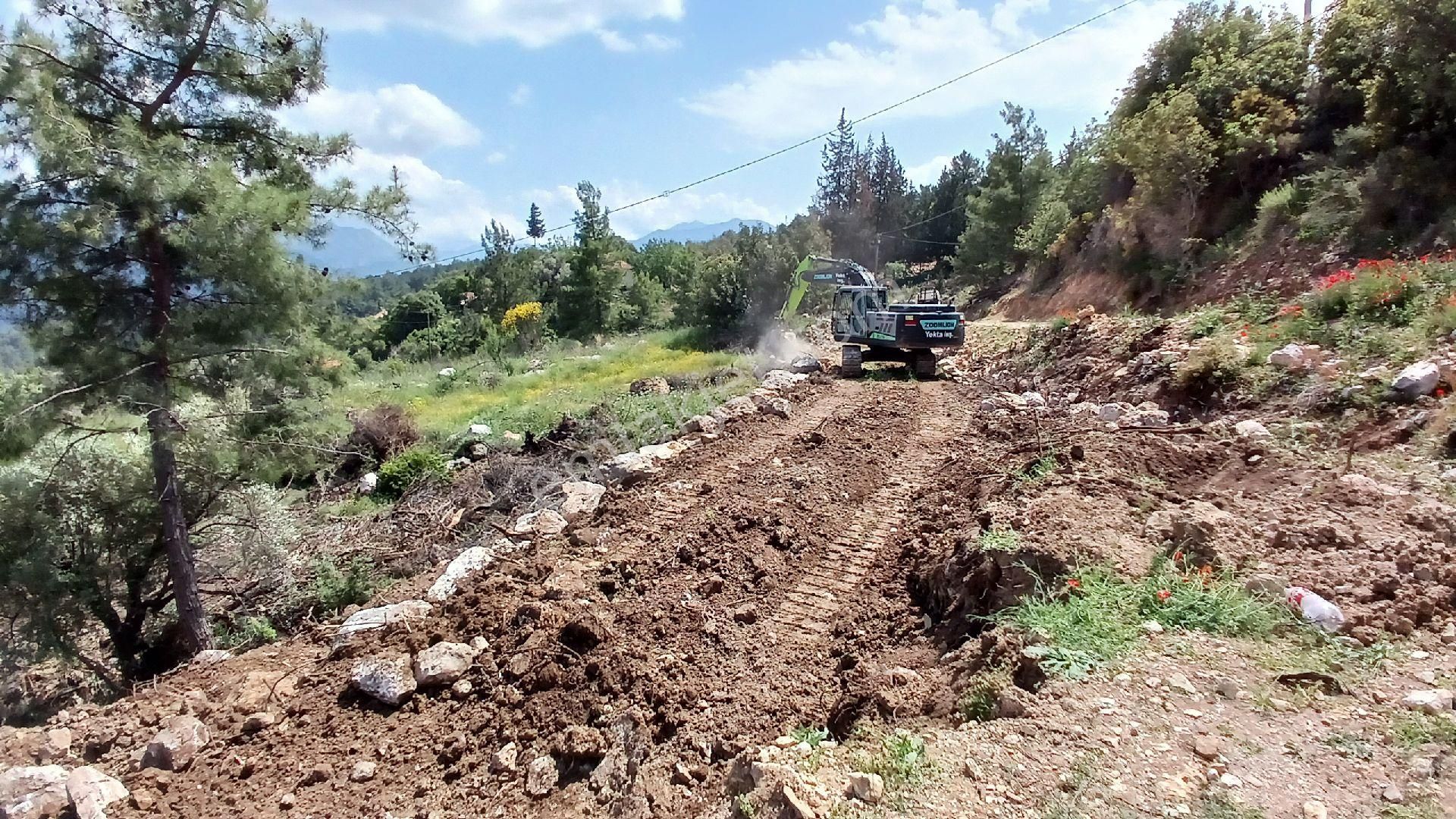 Yazır Köyü Olymposa Yakın Asfalta Sıfır Fırsat Arazi