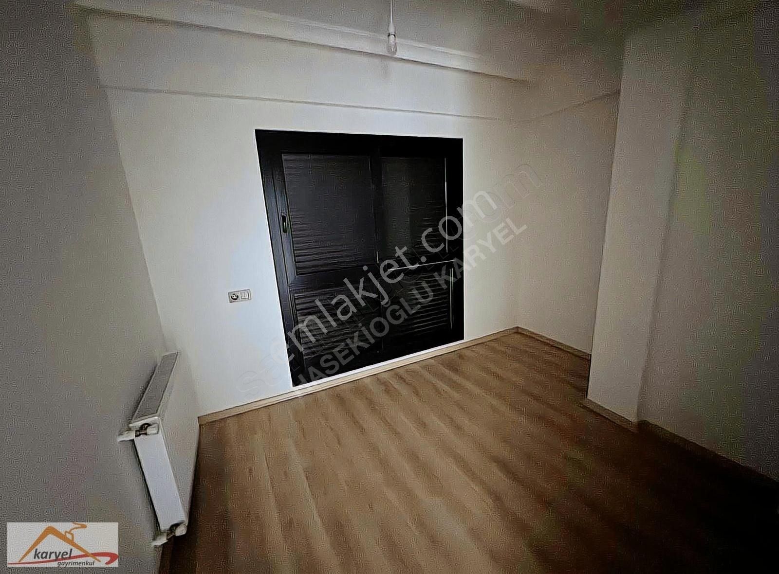 Bornova Kazımdirik Kiralık Daire Küçükparkta Otoparklı Yeni Binada Merkezi Konum Balkonlu