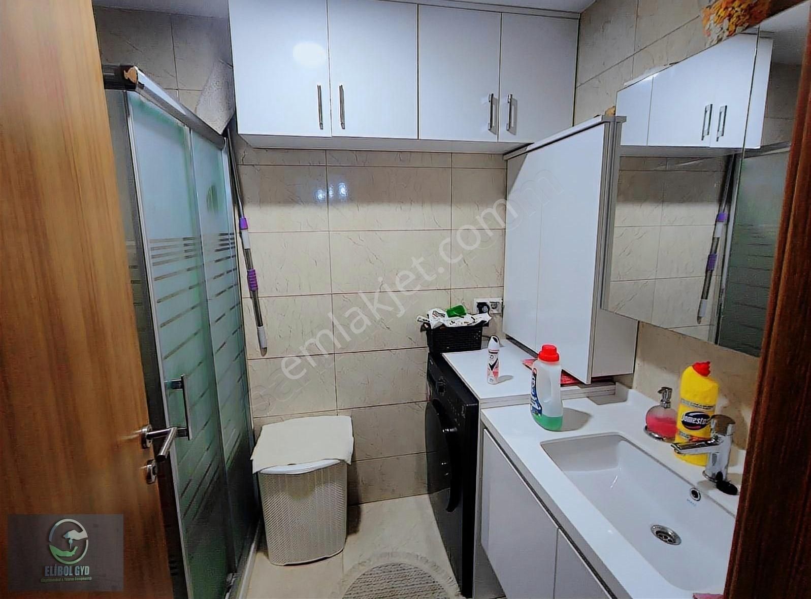 Zeytinburnu Sümer Satılık Daire Loca Mahal 1+1 , 76 M² Balkonlu Satılık Daire