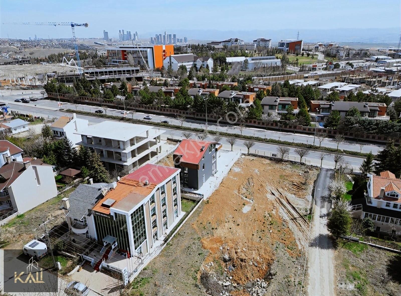 Gölbaşı Kızılcaşar Satılık Bina İncek'te 4 Katlı 1000 M² Alan Komple Satılık Bina / Kali A.ş.