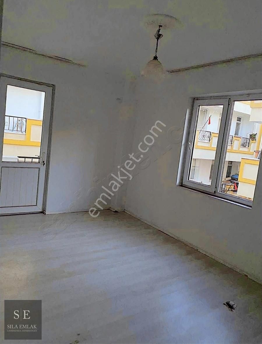 Milas Güllük Kiralık Daire Güllük'te 2+1 Pazar Sokağında Denize Yakın Kiralık Daire