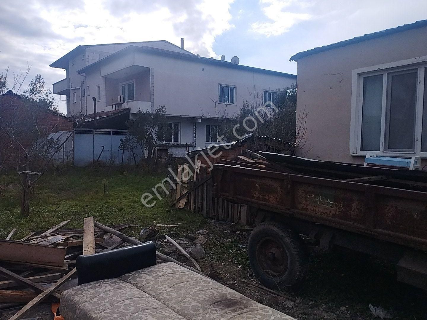 İznik Yeşil Cami Mahallesi'ndegenişarsiçersinde Mustakilev - Görsel 5