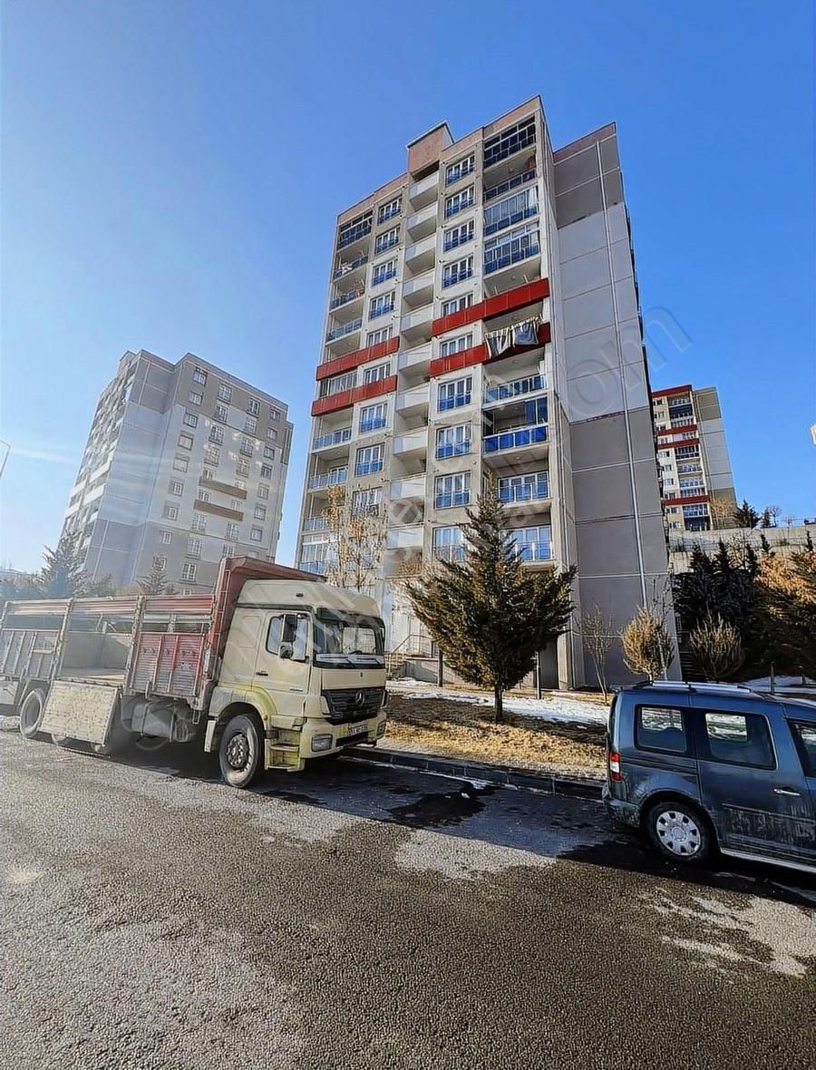 Niğde Merkez Efendibey Satılık Daire A.ayar Emlaktan Efendibeyde 90 Metrekare 2+1 Satılık Daire