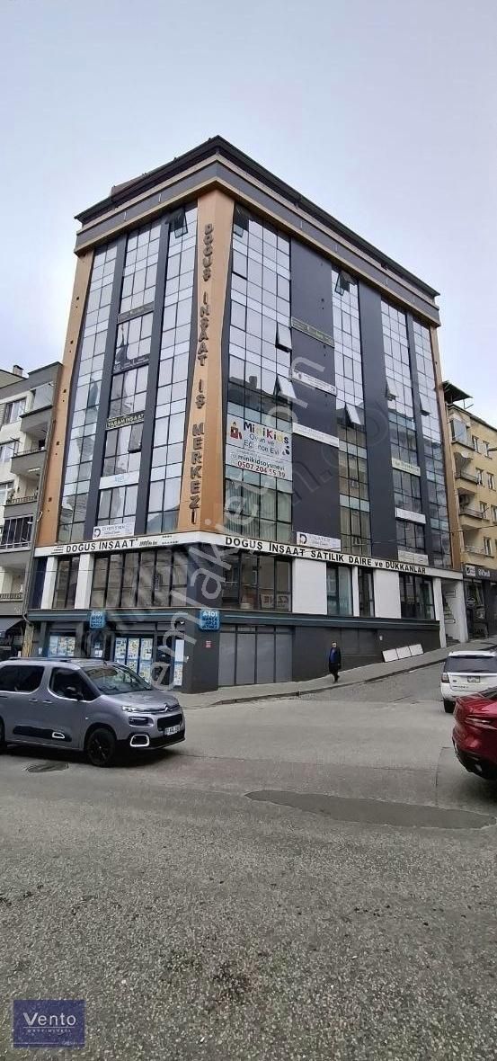 Giresun Merkez Hacımiktat Kiralık Ofis Vento'dan Şehrin Merkezin'de Klimalı Kiralık Büro/ofis