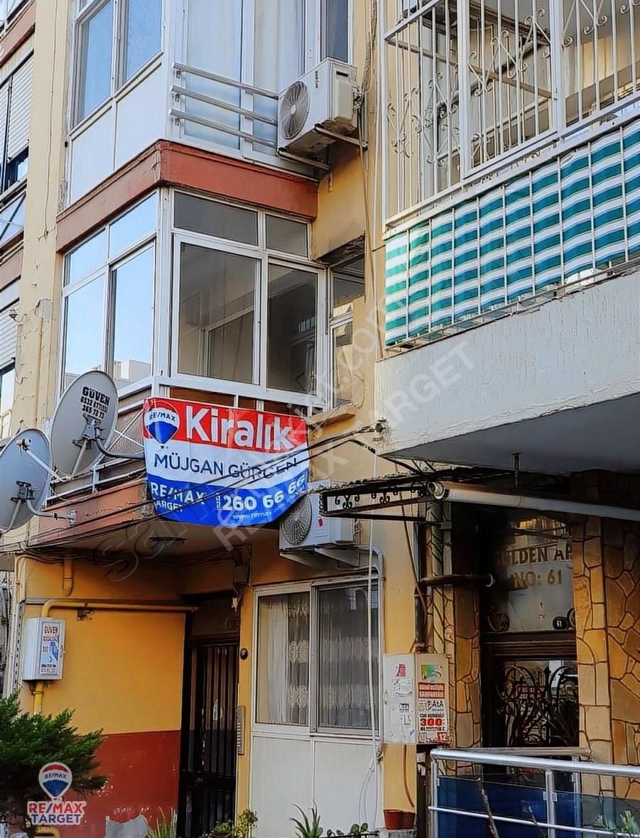 Karşıyaka Bahçelievler Kiralık Daire Bahçelievler'de Kiralık 2+1 Cadde Üzeri Konumda Denize Yakın