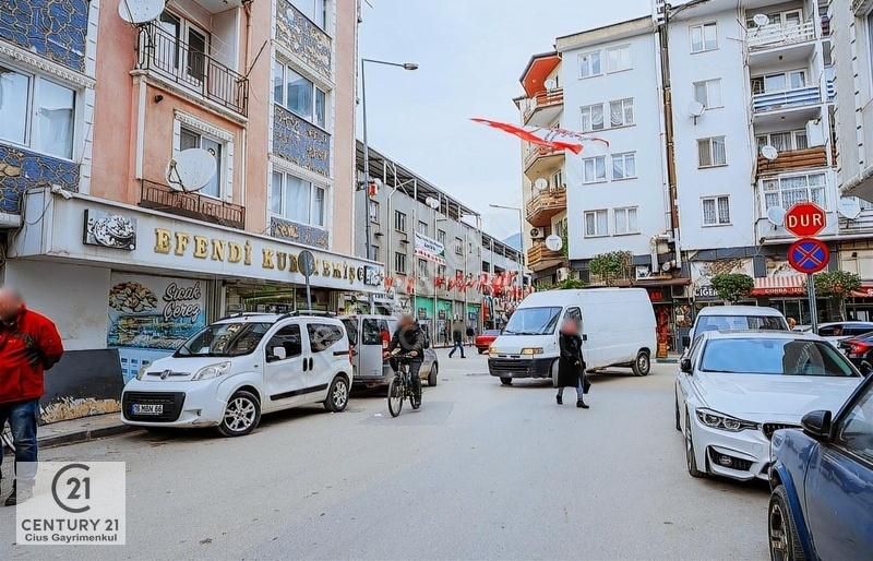 Gemlik Dr. Ziya Kaya Satılık Daire C21 Cius; Merkezi Lokasyonda Ara Kat Masrafsız 3+1 Daire