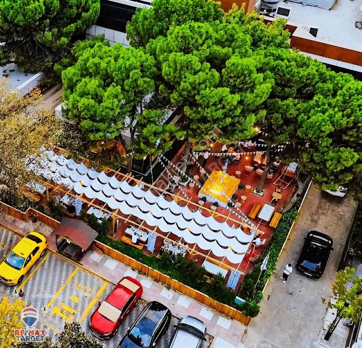 Şehzadeler Peker Devren Kafe & Bar Manisa Merkezde Devren Satılık Büyük Kafe & Bar & Restoran