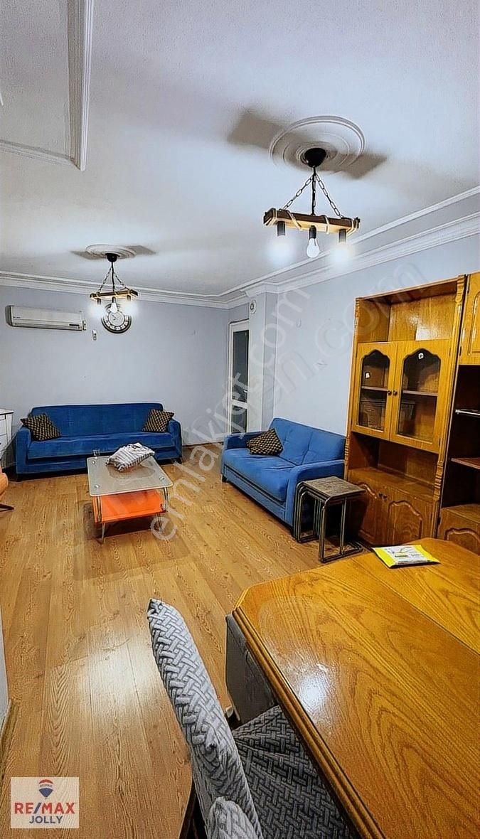 Karabağlar Vatan Kiralık Daire İzmir Yeşilyurt Devlet Hastanesi Yakınındaki 3+1 Eşyalı Daire