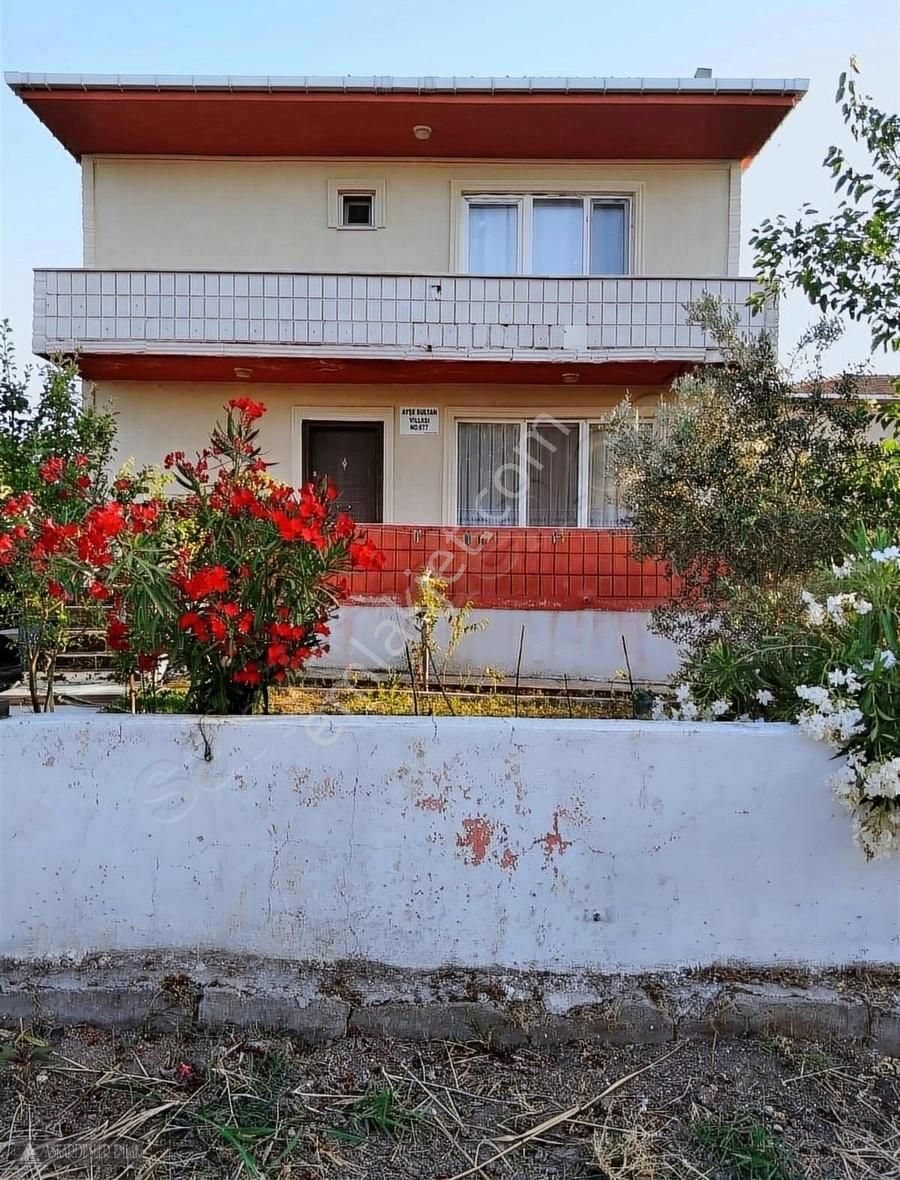 Biga Çeşmealtı Köyü Satılık Villa Denizatı Akant Sitesinde 4+1 Dubleks Konut