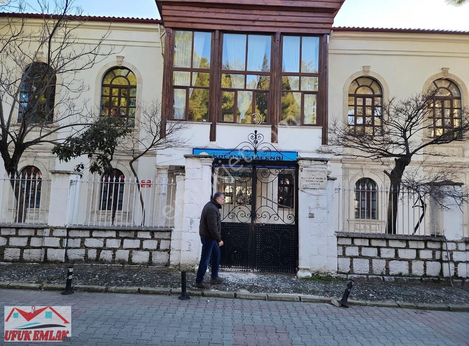 Menteşe Şeyh Kiralık Dükkan & Mağaza Muğla Merkezde İşlek Konumda Kiralık Dükkan Bacalı,mutfaklı,wcli