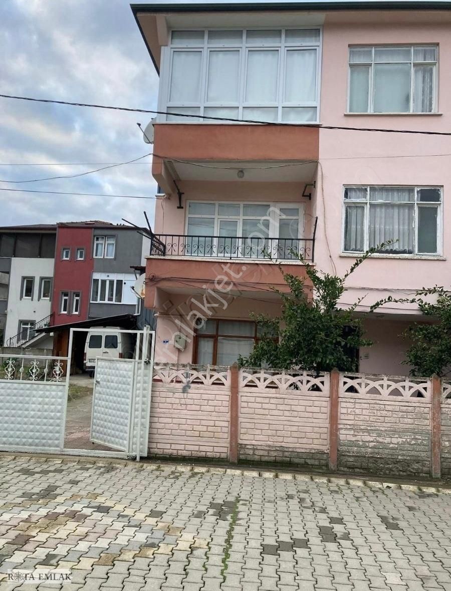 Arifiye Arifbey Kiralık Daire Arifiye Arifbey Mahallesinde 3+1