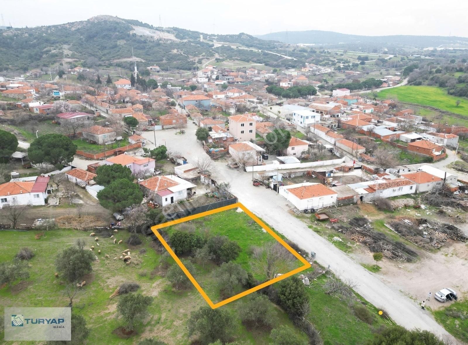 Bergama Örlemiş Satılık Tarla Turyap'tan 717m2 Villa İmarlı Arsa