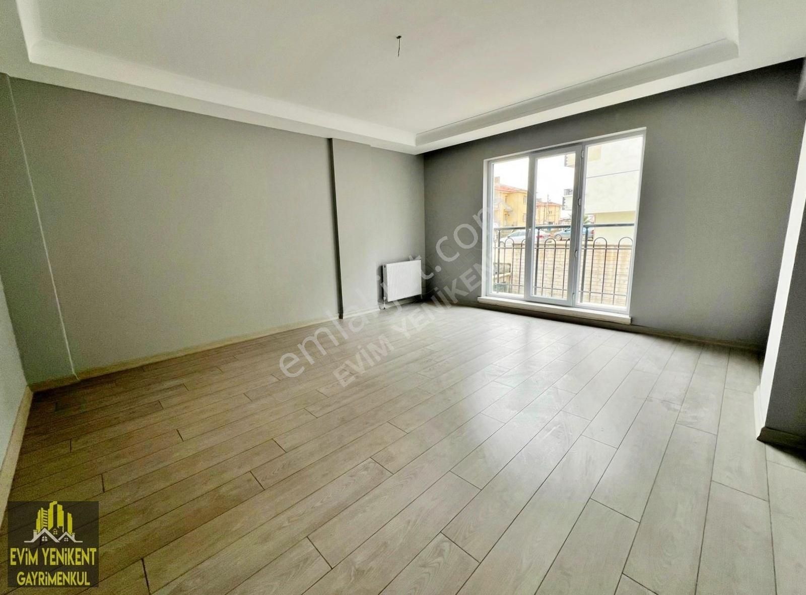 Sincan Fevzi Çakmak Kiralık Daire Evimyenikent'de Kazım Karabekir Caddesi Üstünde Cam Balkonlu!!