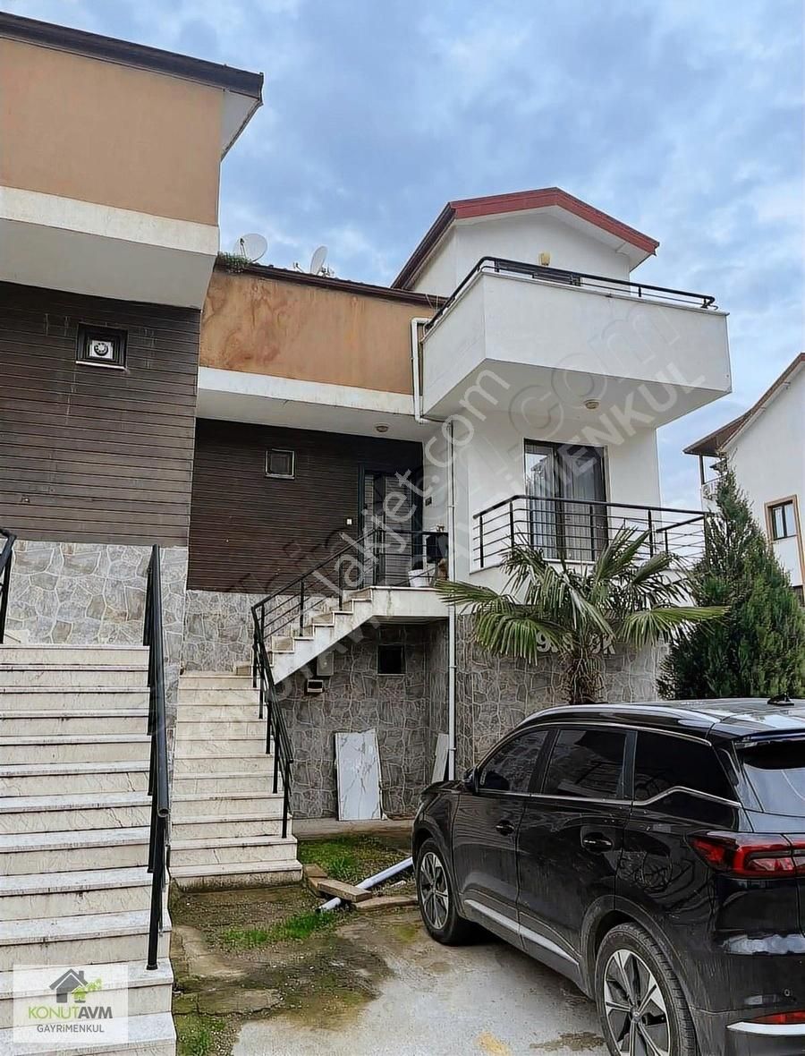 Başiskele Damlar Kiralık Daire Konutavmden Oksijen Konaklarında Kiralık Eşyalı 3+1 Çatı Dubleks