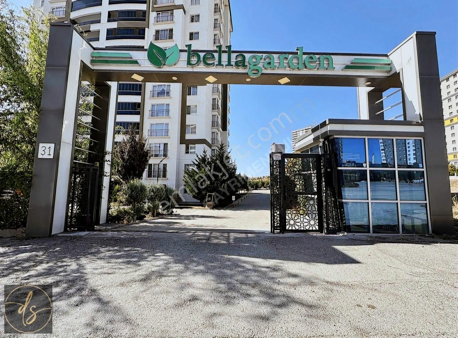 Yenimahalle Susuz Satılık Daire Bella Garden Konutları'nda Ultra Lüx 4+1 Ara Kat Daire