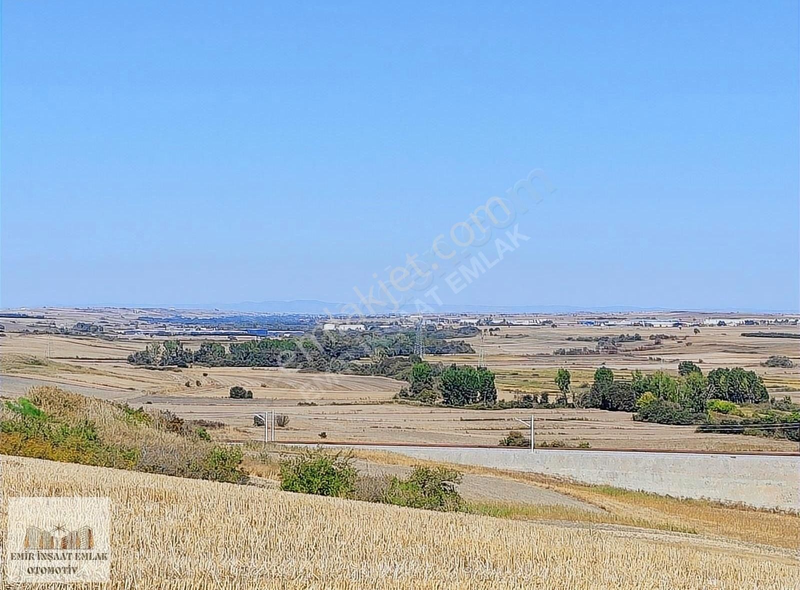 Babaeski Çiğdemli Köyü Satılık Tarla Babaeskide Hızlı Tren Hattına Yakın 260 M² Yer Araç Takasına Açk