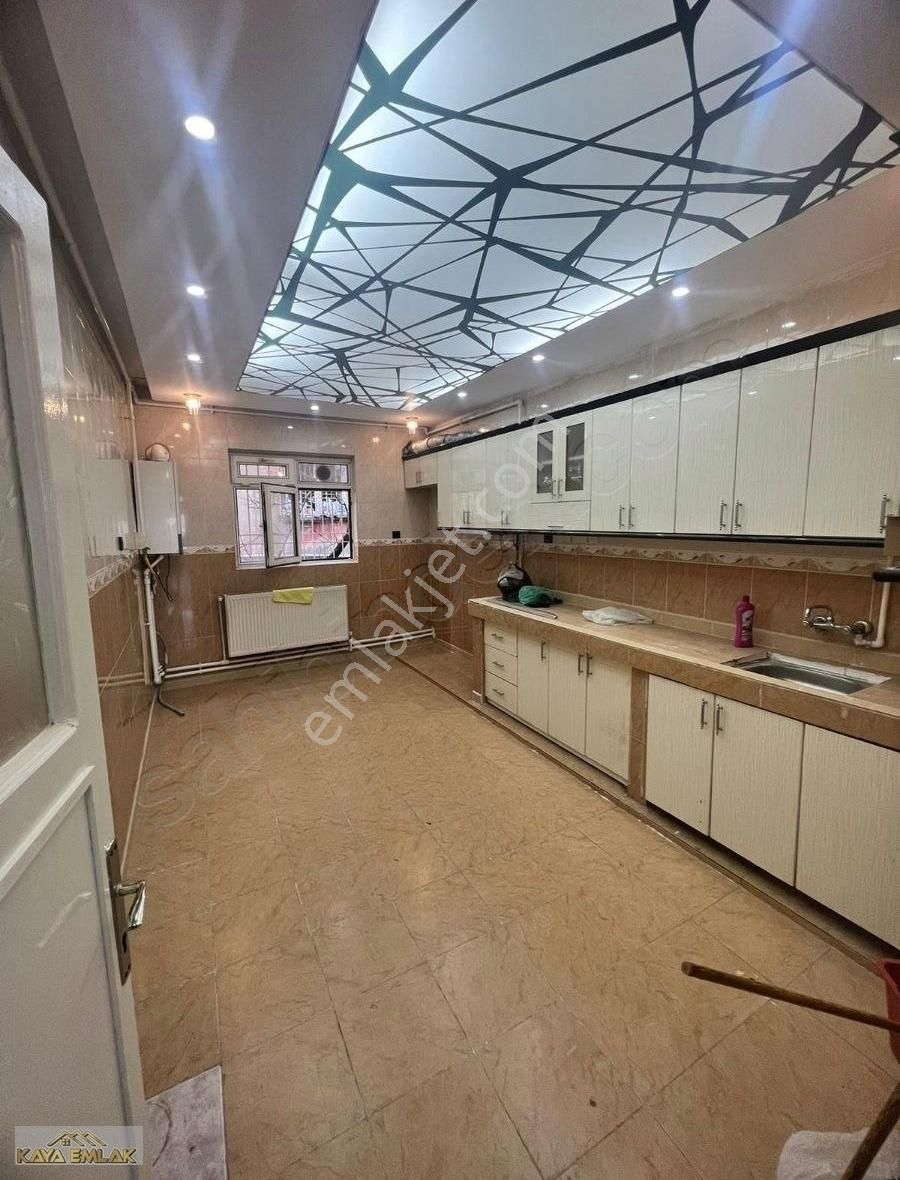 Şahinbey İstiklal Satılık Daire İstiklalde Ful Bakımlı Ara Kat 3+1 Kattan Bölme Daire