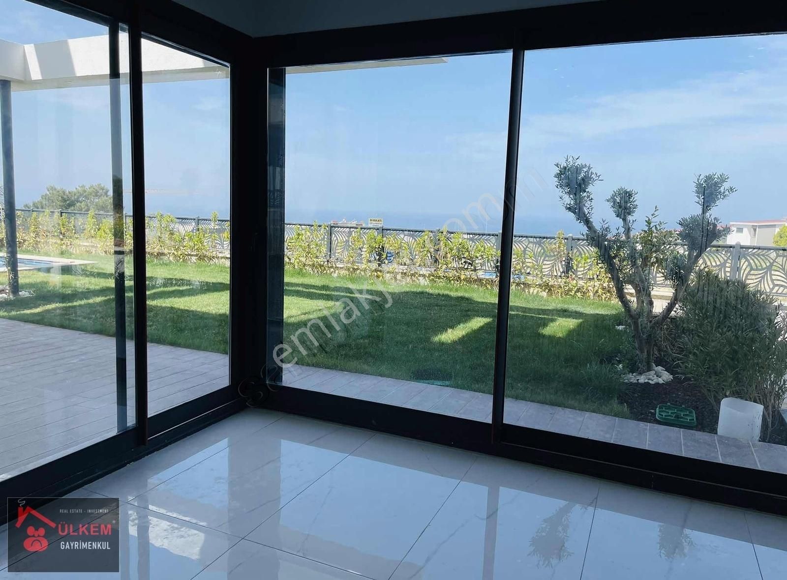 Kuşadası Soğucak Satılık Villa Kuşadasında Full Deniz Manzaralı 4+2 Özel Havuzlu Satılık Villa