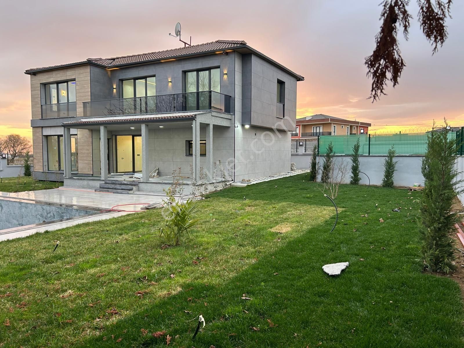 Kendini Seven Bu Villayı Alsın - Görsel 2