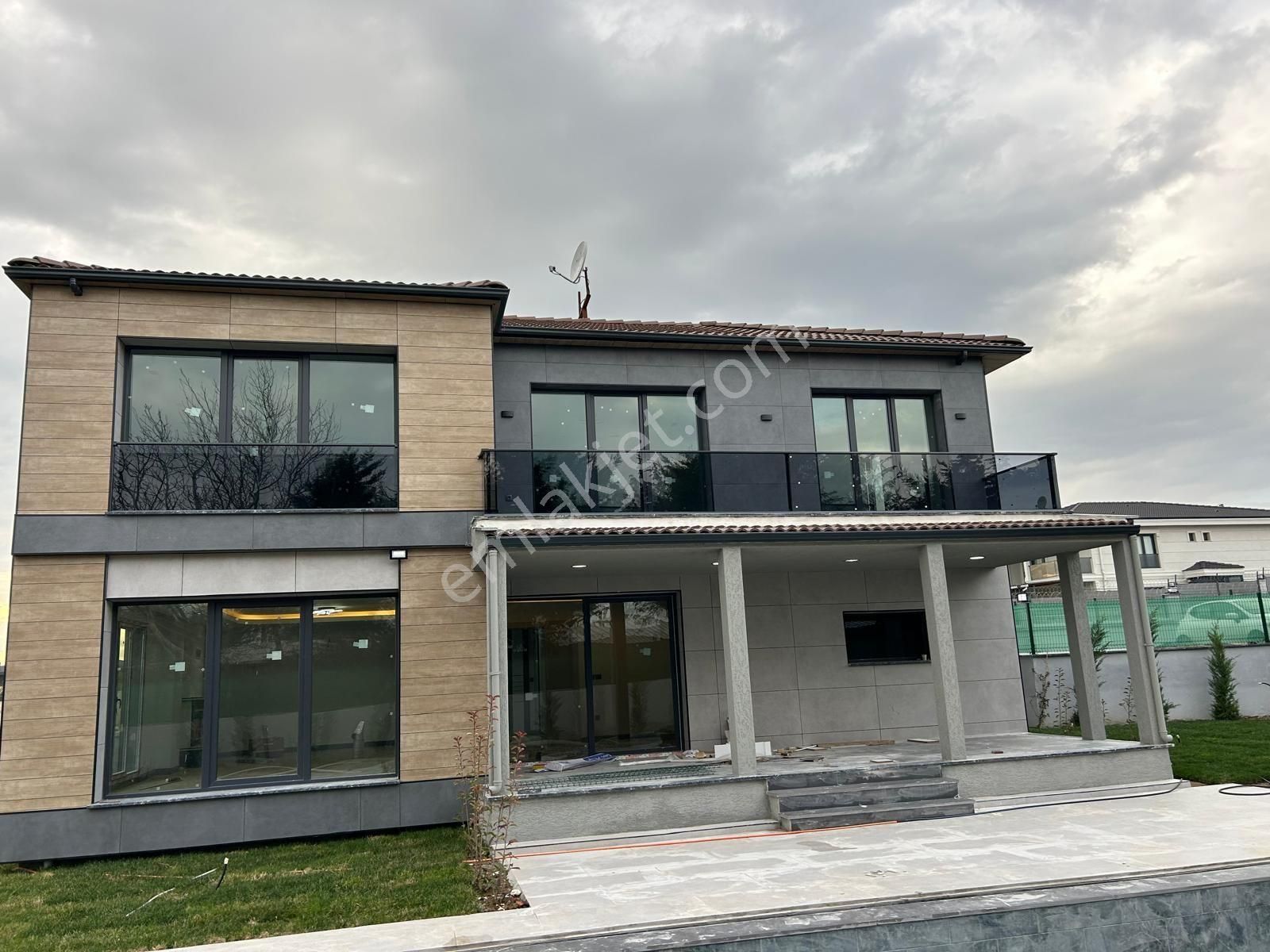 Kendini Seven Bu Villayı Alsın - Görsel 29