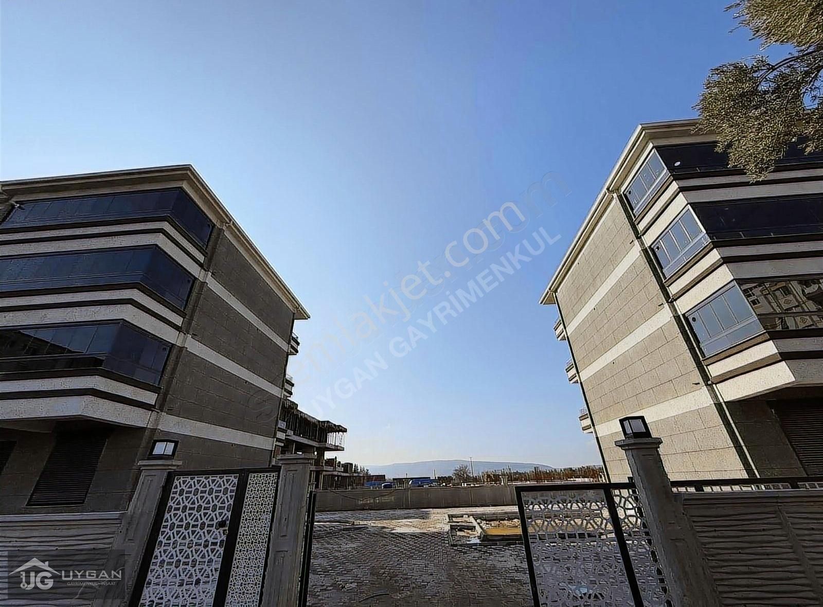 Torbalı Torbalı Satılık Daire Uygan'dan Torbalı Mah. 145m² 3+1 Site İçi Lüx İzban Lokasyonu