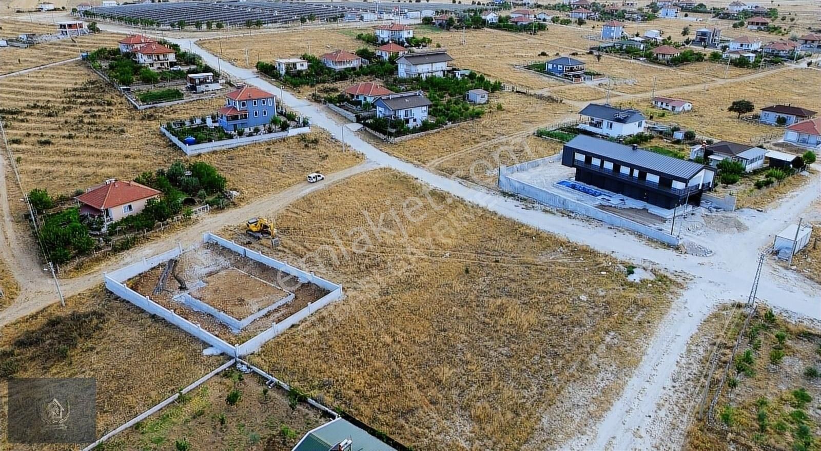 Korkuteli Bozova Satılık Villa İmarlı Bozova Ateşin Tepe Köşe Parsel İster Villa Yap İster Al Sat