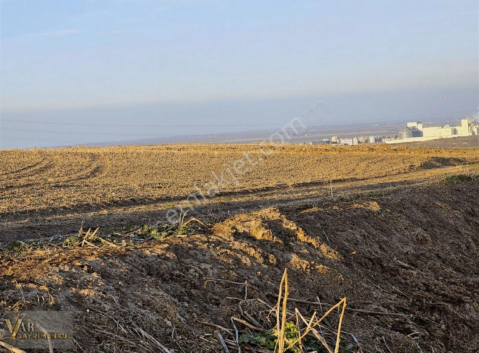 Ergene Kırkgöz Satılık Tarla Ergene Kırkgöz'de 8000 M2 Sanayi İmarına Sınır Tek Tapu Tarla