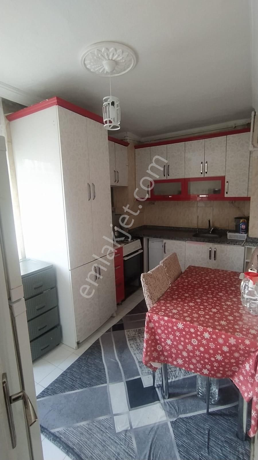 Mç Emlak'tan Maraşal Çakmak Mah.de 3+1 Ara Katta Satılık Daire