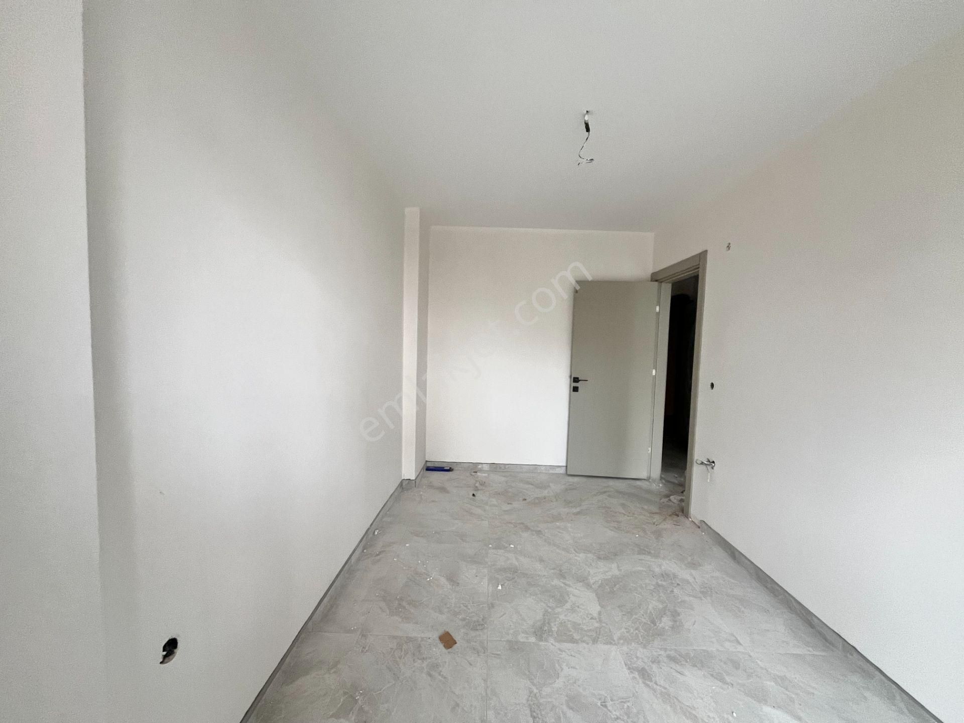 Seferihisar Merkez’de Konforlu Ve Modern 1+1 Daire - Görsel 9