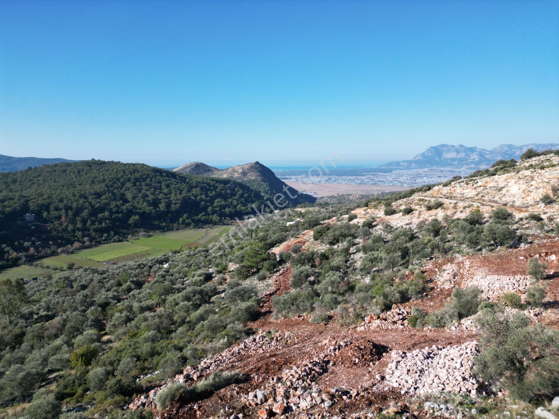 Kaş İslamlar Satılık Tarla Deniz Manzaralı Son Parsel Ev Yapımına Uygun