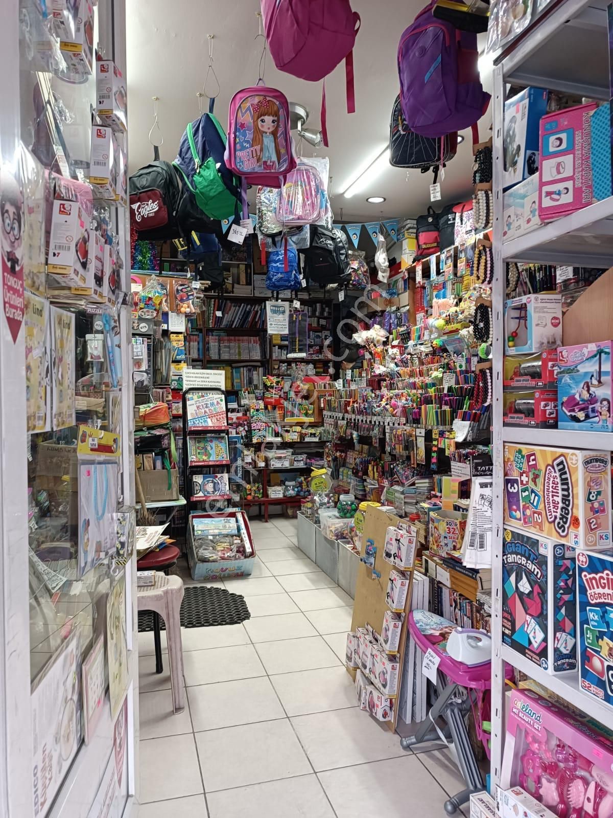 Güngören Ana Cadde Üzerinde Satılık Dükkan - Görsel 2