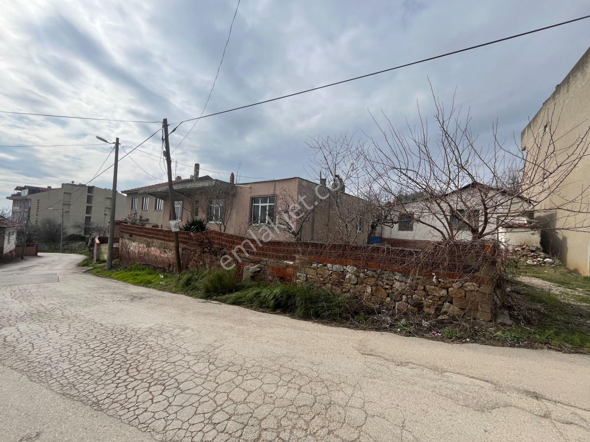 Kayacık'ta Satılık Müstakil Ev Ve 396 M² Arsa Hissesi - Görsel 30