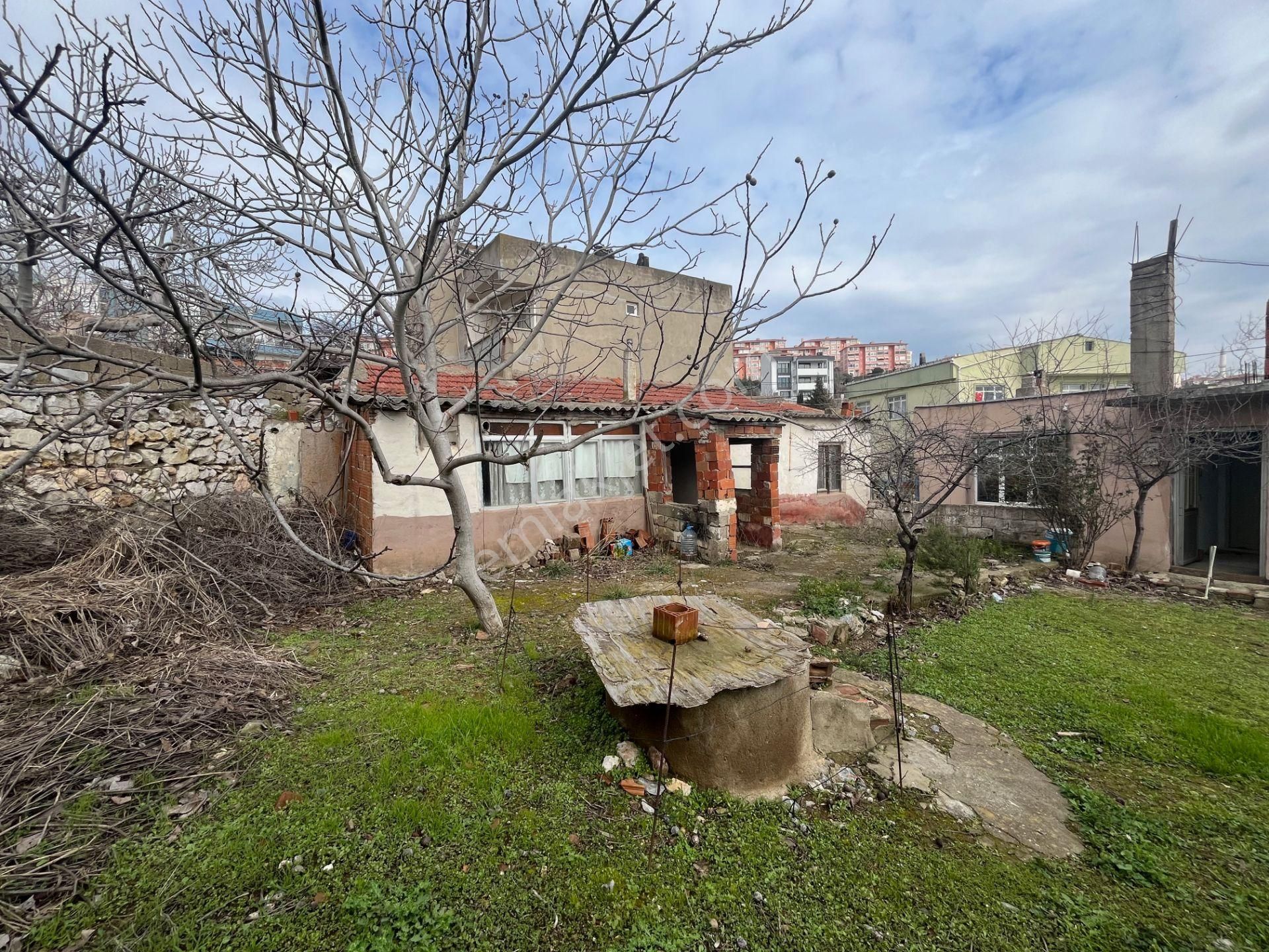 Kayacık'ta Satılık Müstakil Ev Ve 396 M² Arsa Hissesi - Görsel 24