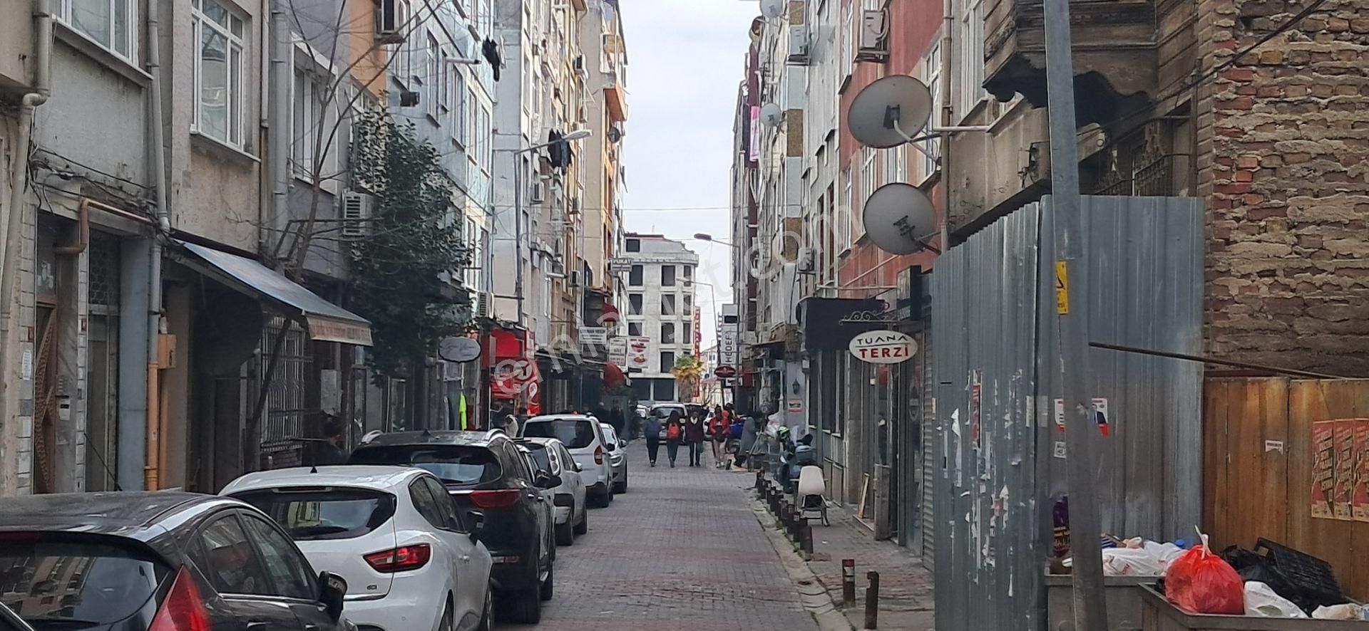 Bakırköy Cevizlik Satılık Dükkan & Mağaza İstanbul Cad. Yakın Tuvaletli Bodrumlu Bahçeli Her İşe Uygun Dükkan