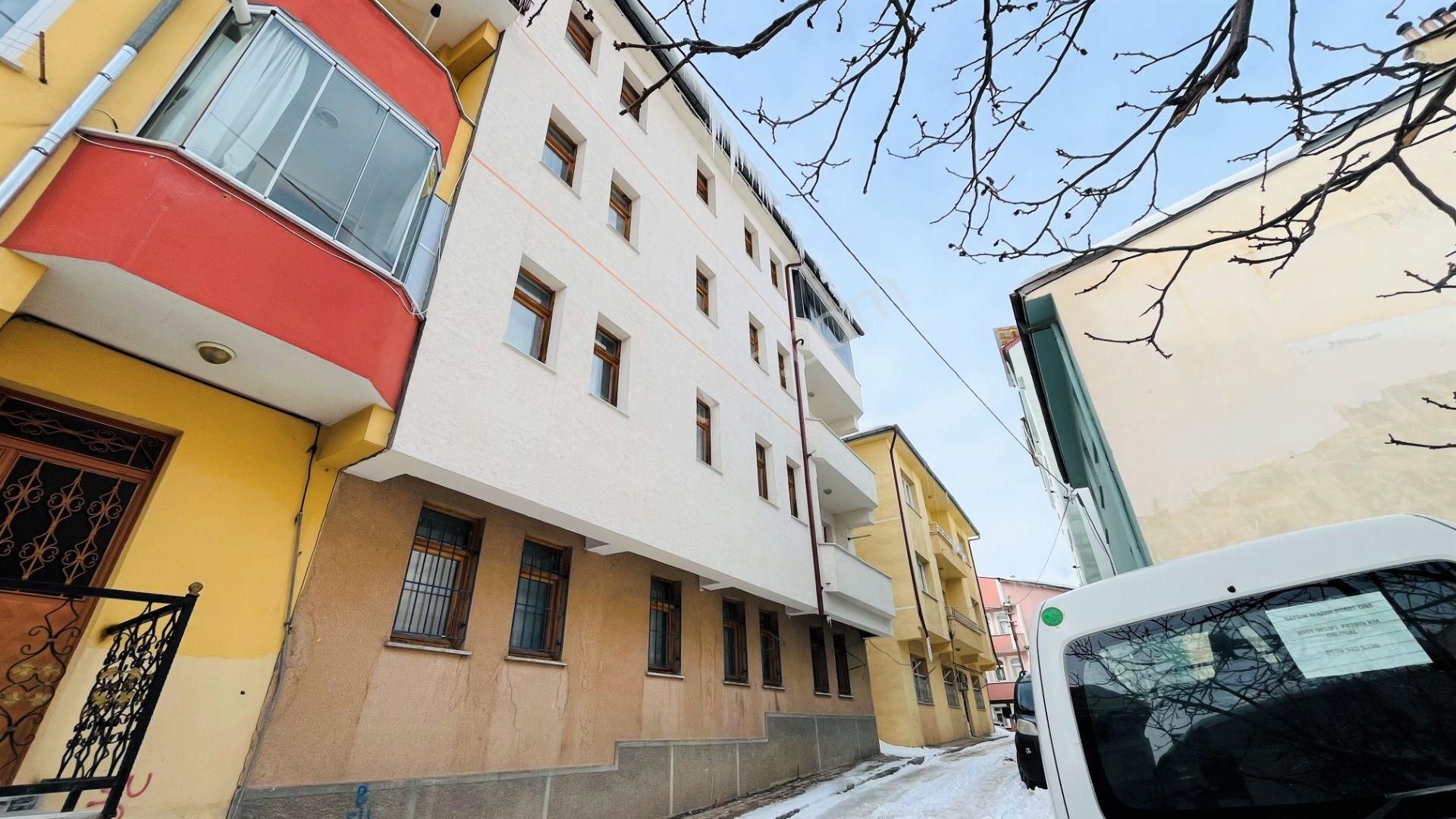 Bayburt Merkez Camiikebir Satılık Daire Camiikebir Mahallesinde 3+1, 120 M² Satılık Daire