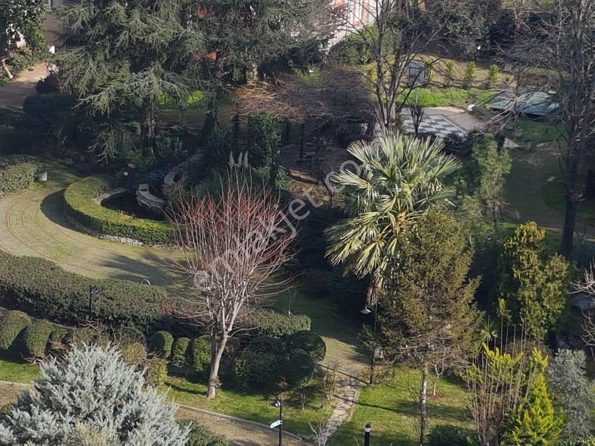 Ataşehir Atatürk Satılık Daire Doğu Ataşehir Kardelen4 Sitesi Az Katlı Blokta Tam Tadilatlı, Geniş, Ferah, 3+1 Satılık