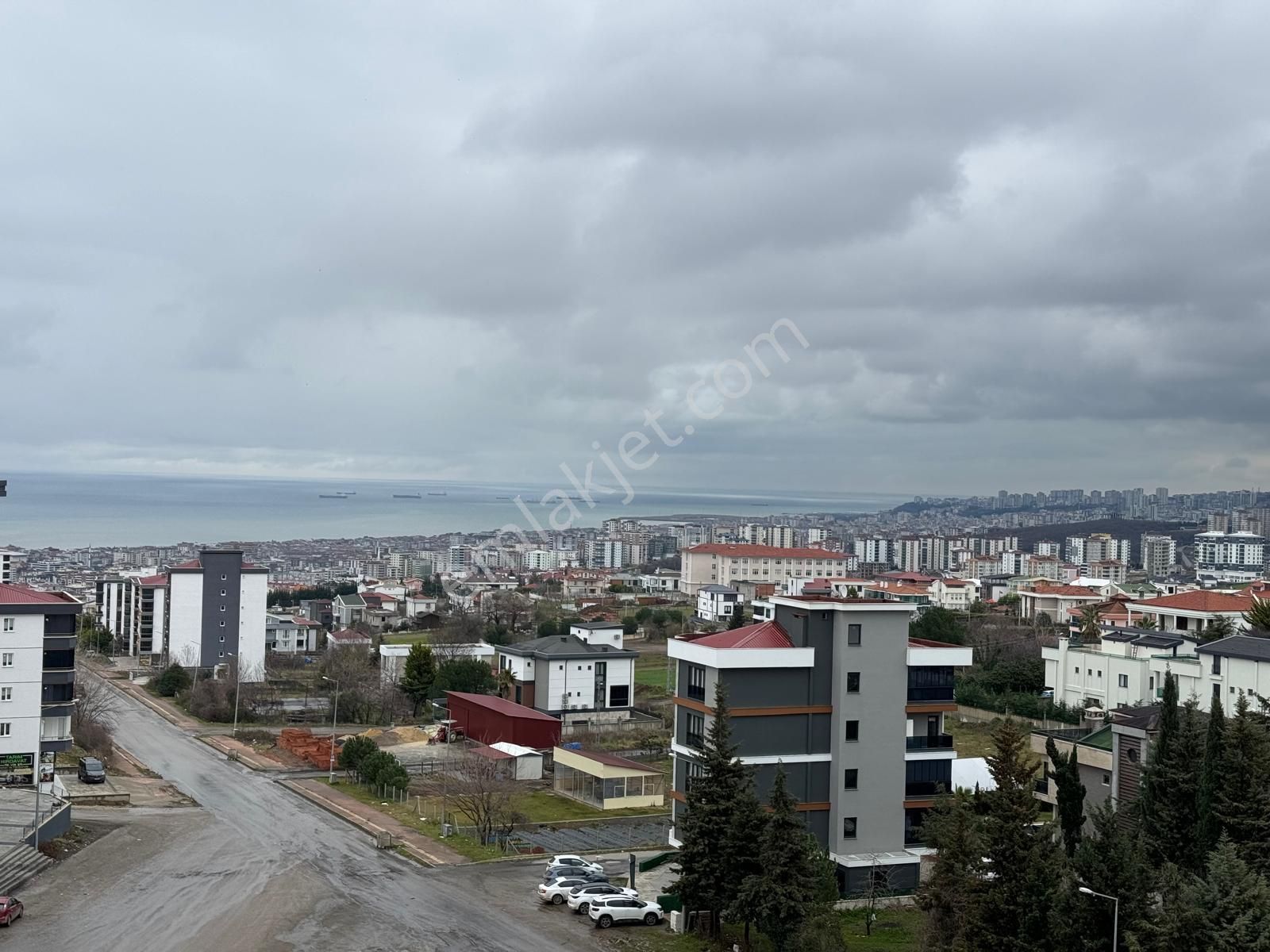 Atakum Alanlı Satılık Daire Hisar'dan Ultra Lüks-g.odalı-deniz Manzaralı-2+1-akıllı Daire