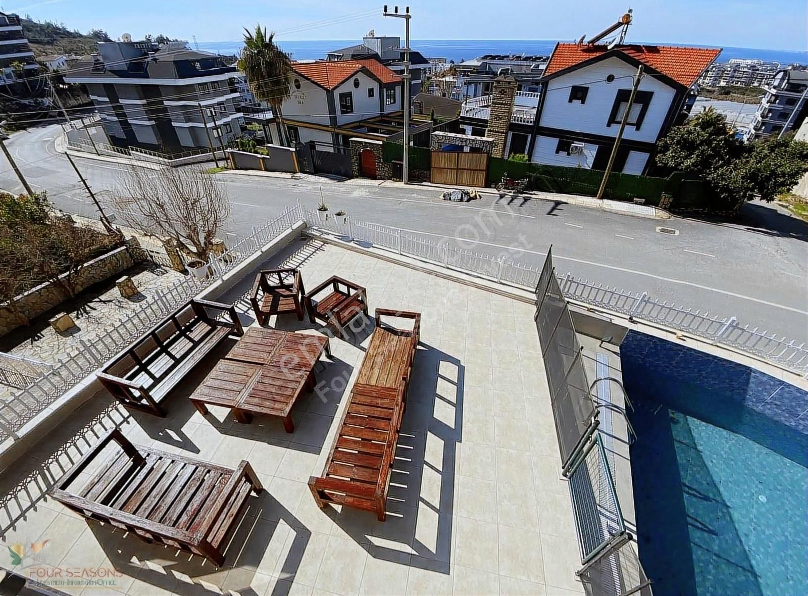 Alanya Kargıcak Satılık Villa Kargıcak'ta Denize Yakın Yeni Eşyalı Müstakil Havuzlu 3+1 Villa