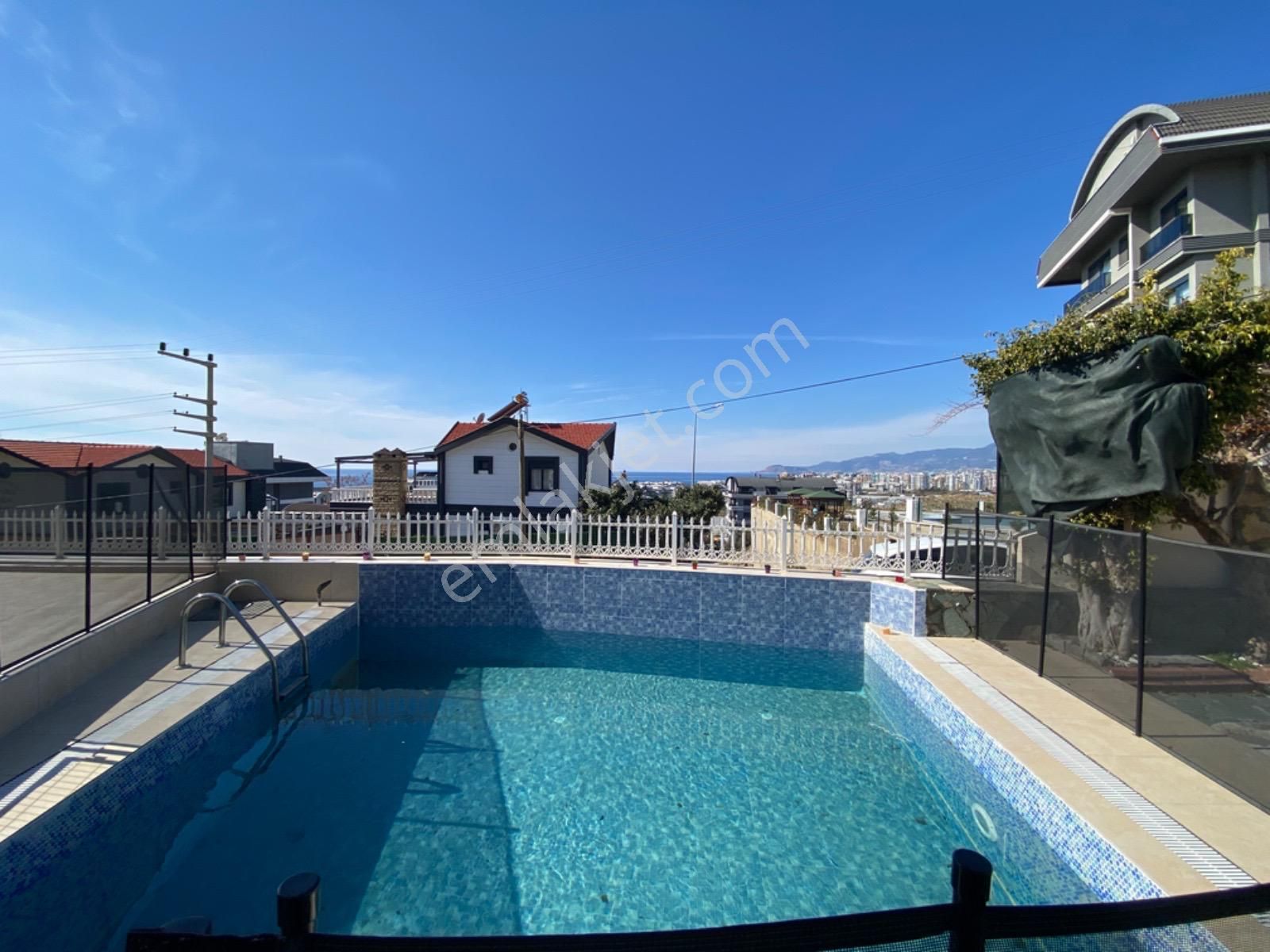 Kargıcak'ta Denize Yakın Yeni Eşyalı Müstakil Havuzlu 3+1 Villa