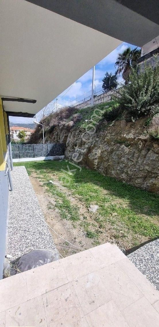 Foça Mustafa Kemal Atatürk Kiralık Daire Yenifoça Narezende Eşyalı Kiralık