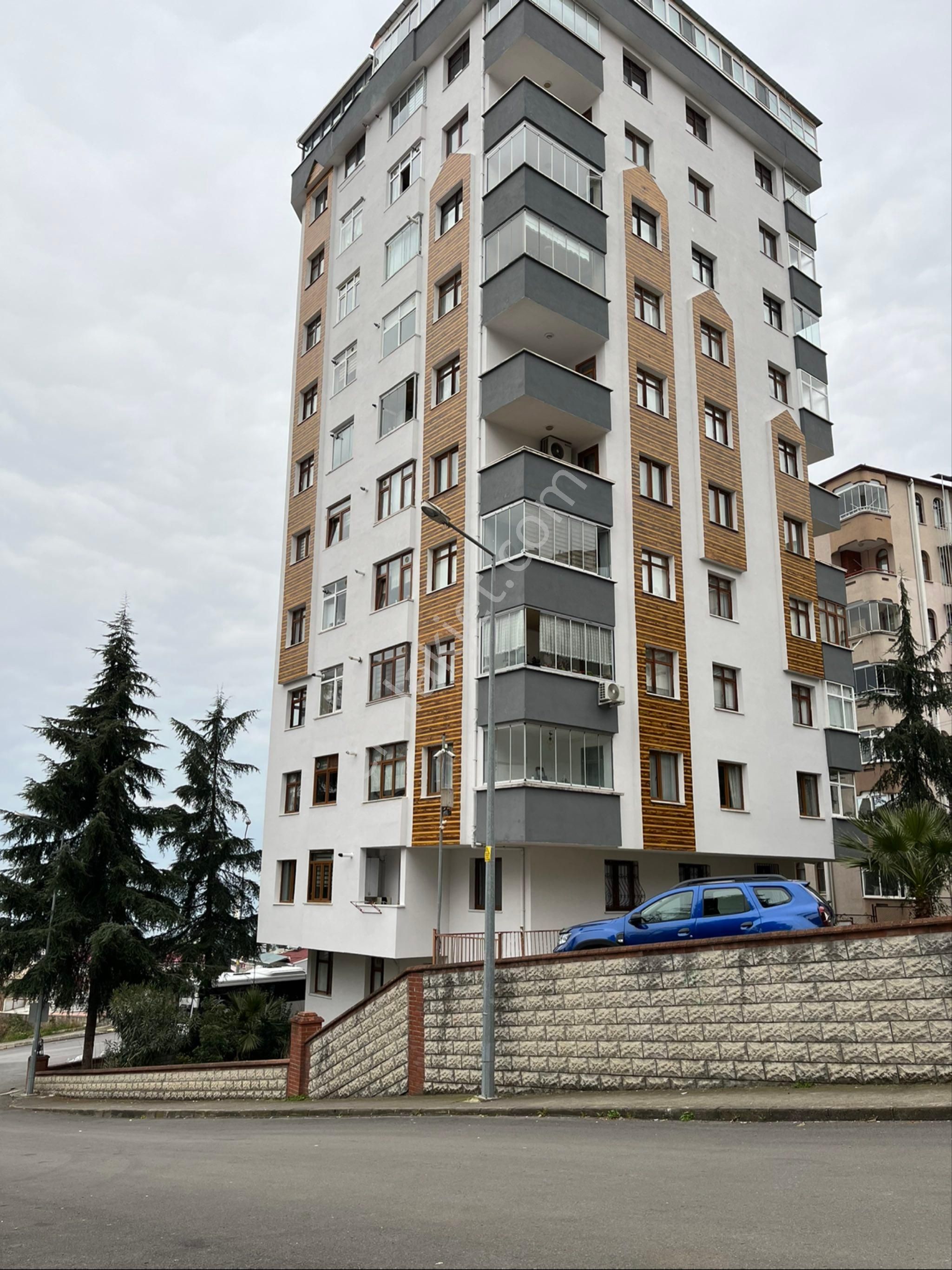 Ortahisar Soğuksu Satılık Daire Soğuksu Mahallesinde Site İçerisinde Satılık 3+1 Daire