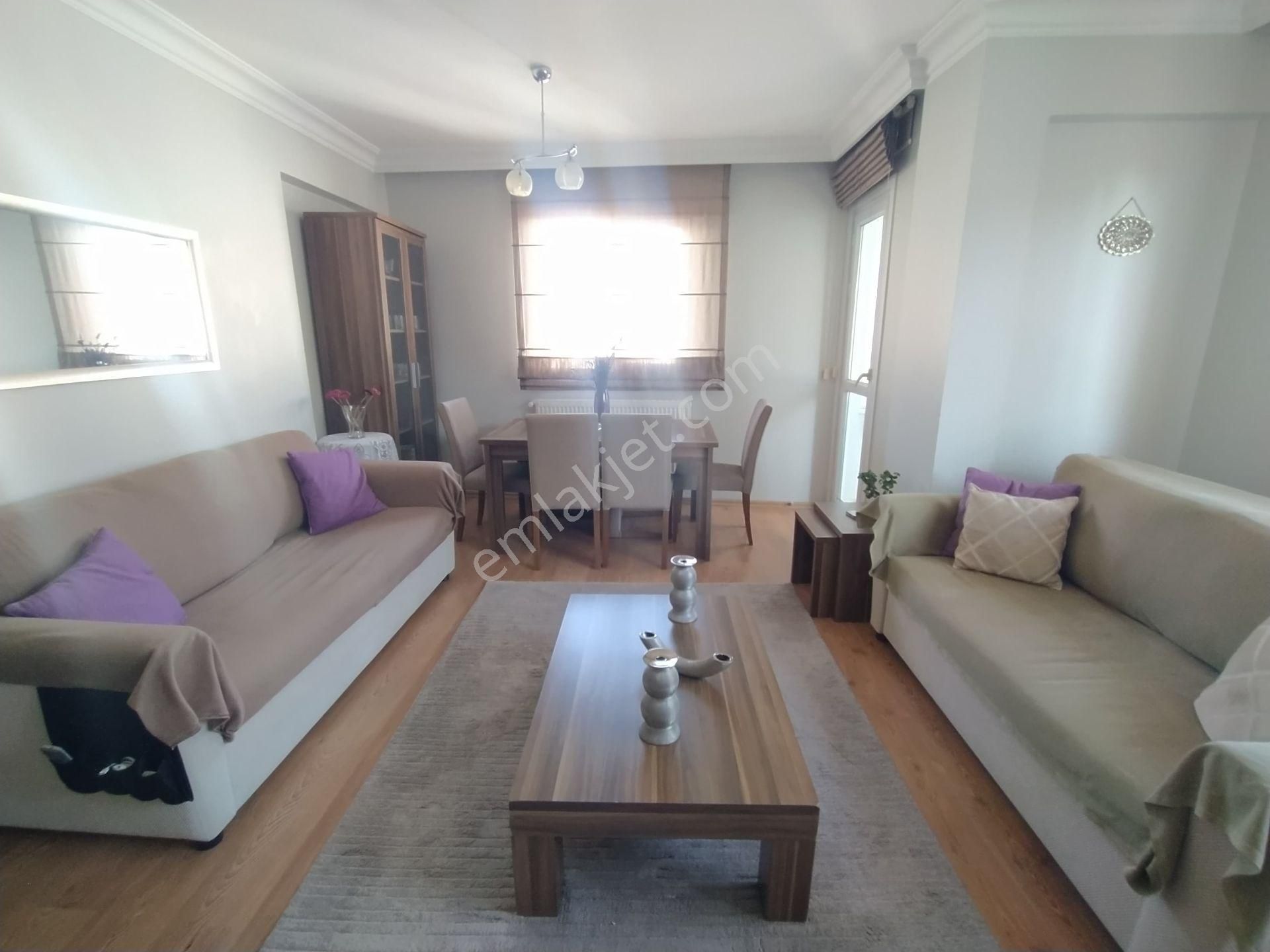 Maltepe Küçükyalı Kiralık Daire Küçükyalı'da Ulaşım Noktalarına Yakın Full Eşyalı Lüx Yapılı 2+1